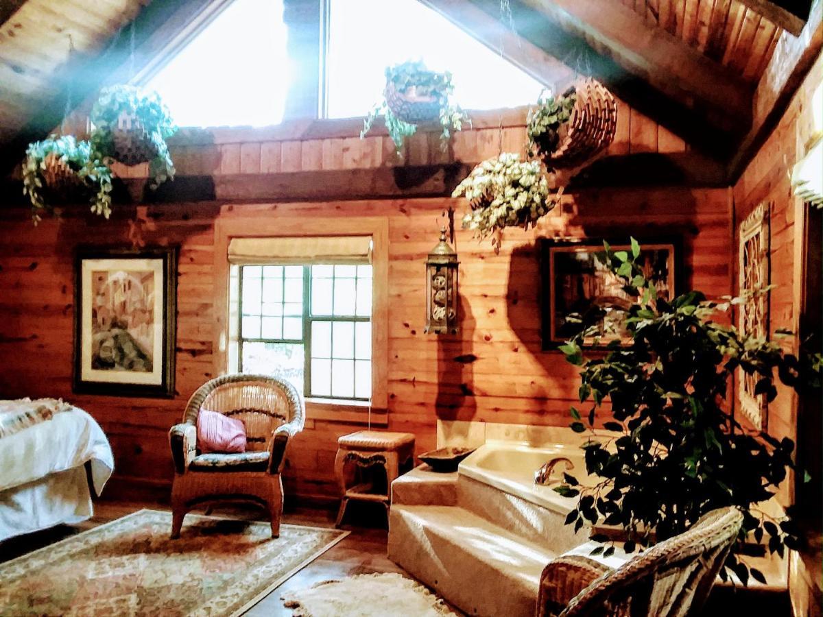 Cherokee Mountain Log Cabins Eureka Springs Buitenkant foto