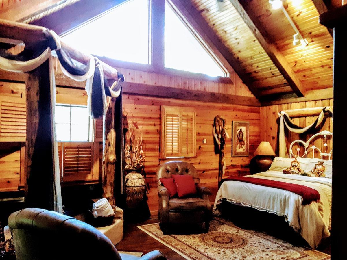 Cherokee Mountain Log Cabins Eureka Springs Buitenkant foto