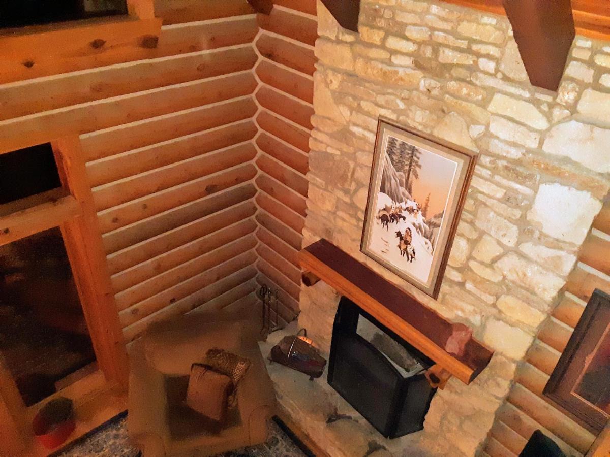 Cherokee Mountain Log Cabins Eureka Springs Buitenkant foto
