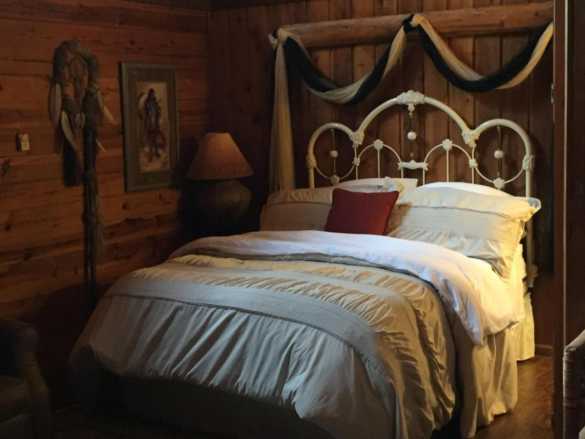 Cherokee Mountain Log Cabins Eureka Springs Buitenkant foto