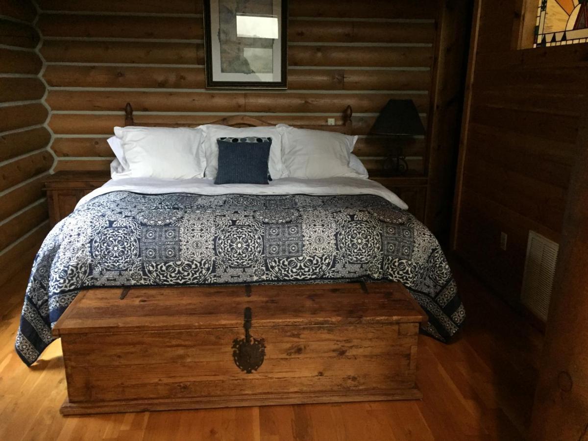 Cherokee Mountain Log Cabins Eureka Springs Buitenkant foto