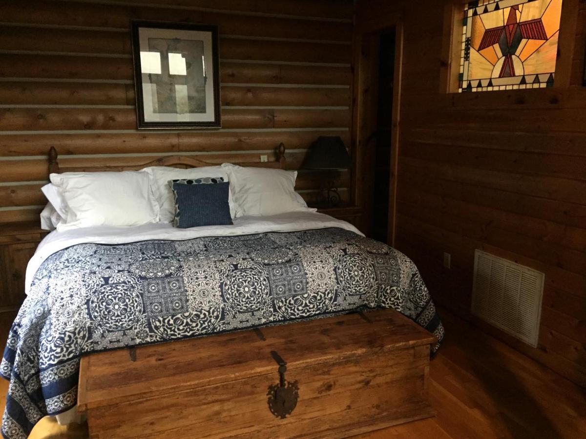 Cherokee Mountain Log Cabins Eureka Springs Buitenkant foto